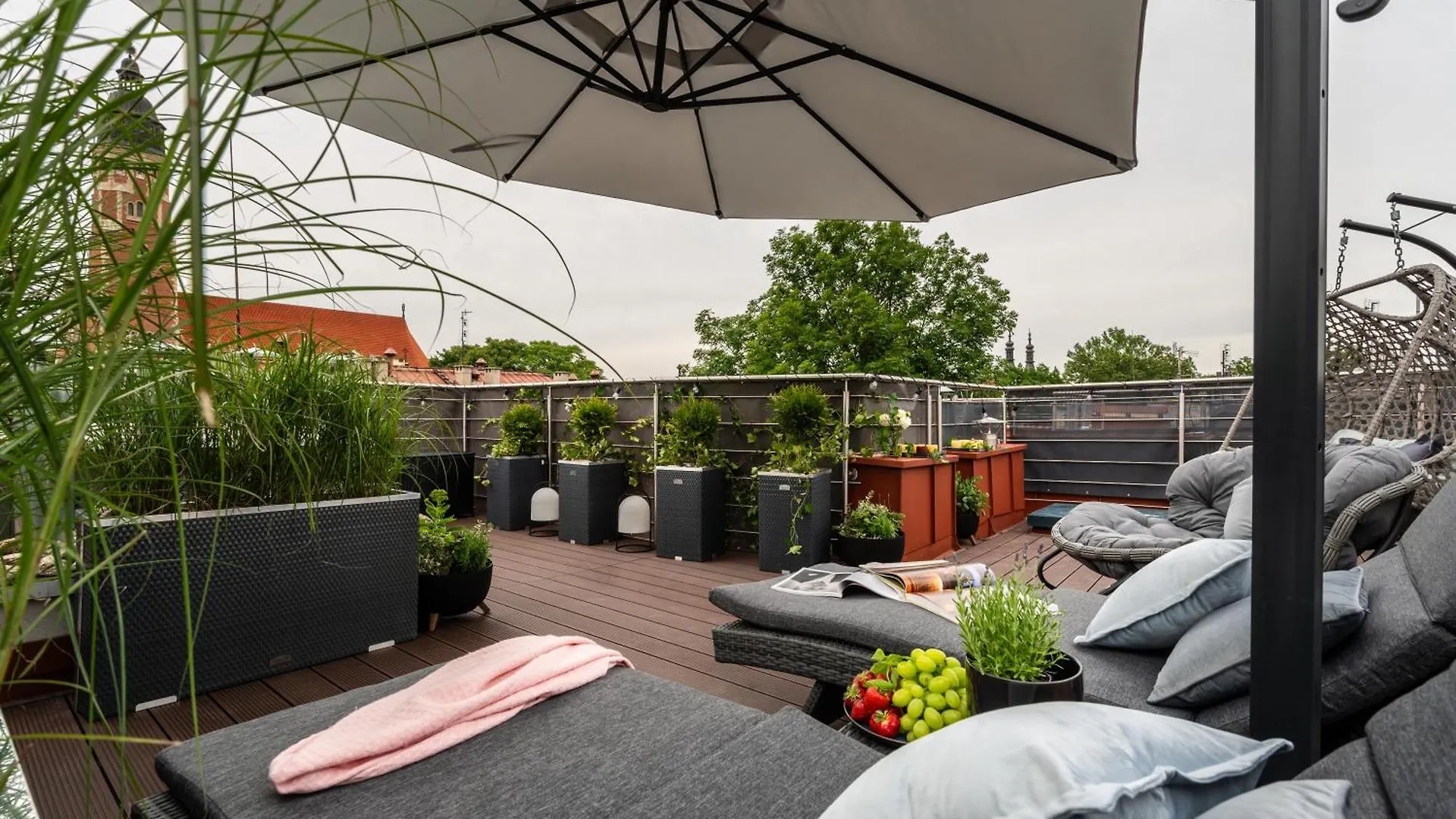 Rooftop Wawel View With Jacuzzi L Luxury Apartment Krakow Poland
