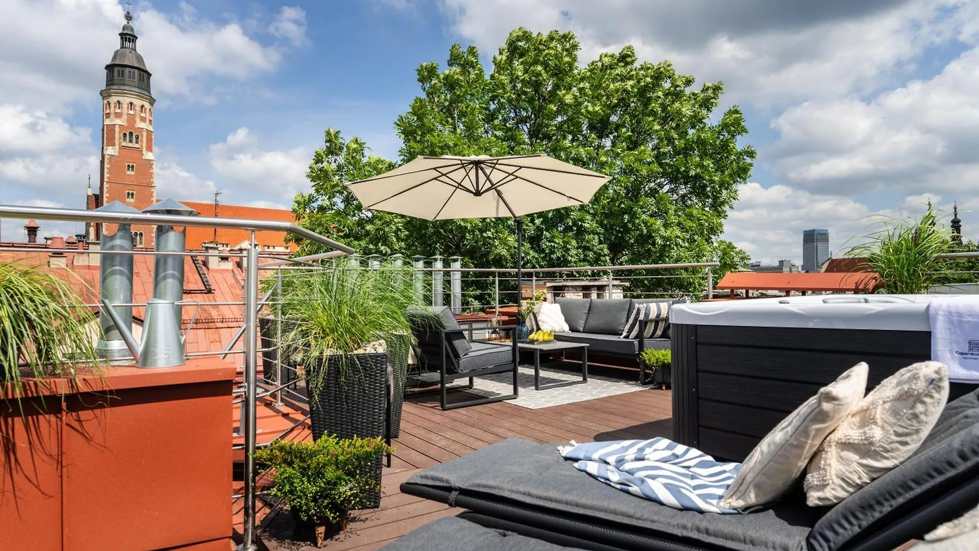 Rooftop Wawel View With Jacuzzi L Luxury Apartment Krakow