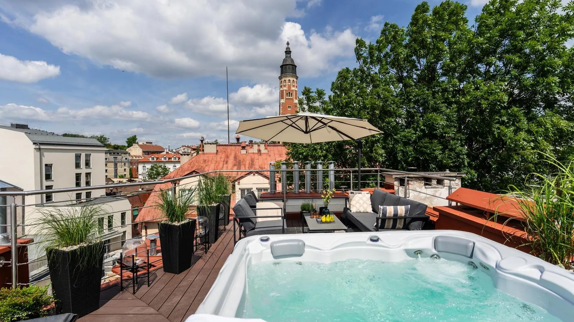 Rooftop Wawel View With Jacuzzi L Luxury Apartment Krakow