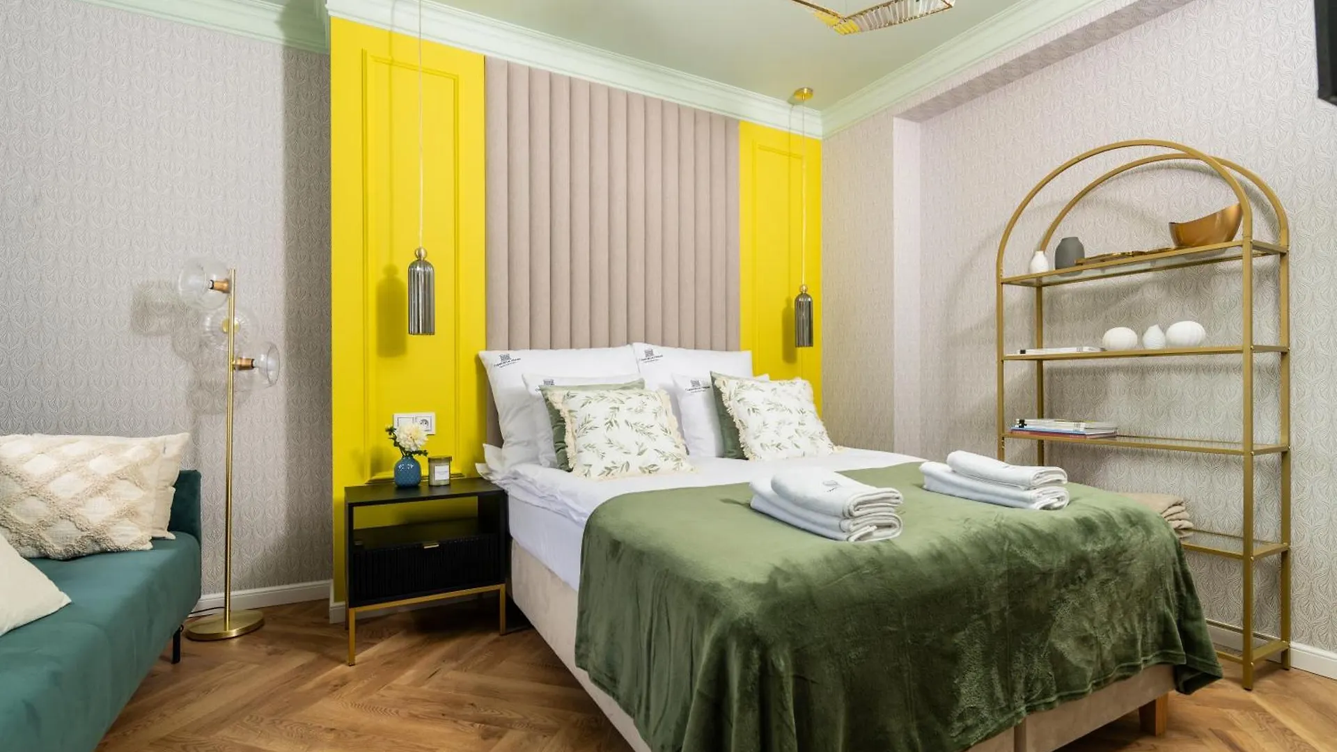 Rooftop Wawel View With Jacuzzi L Luxury Apartment Kraków 0*,  Polska